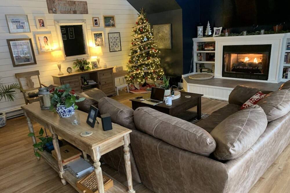 Photo of Livingroom in Edray
