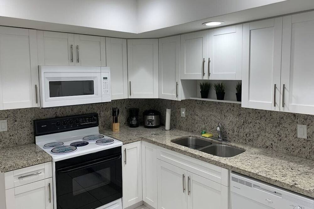 Photo of Kitchen in Coral Ridge Isles