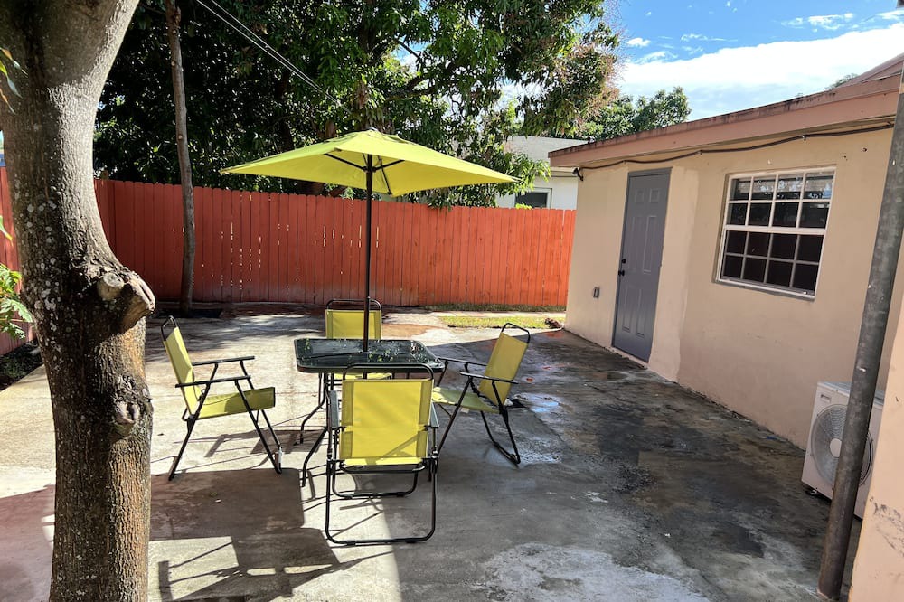 Photo of Patio Balcony in North Lauderdale