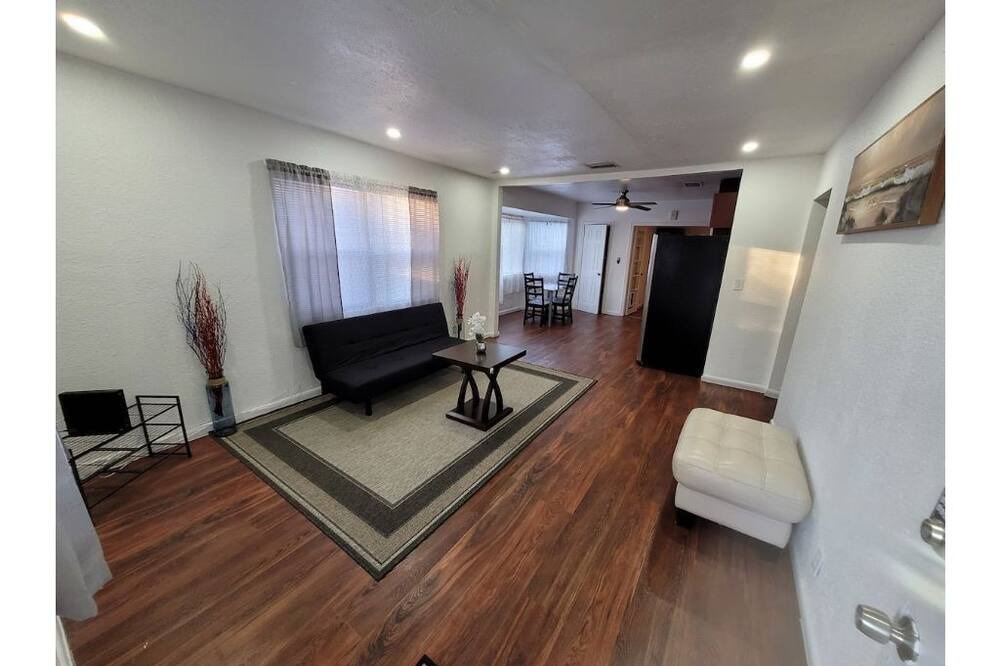 Photo of Bedroom in Highland Garden