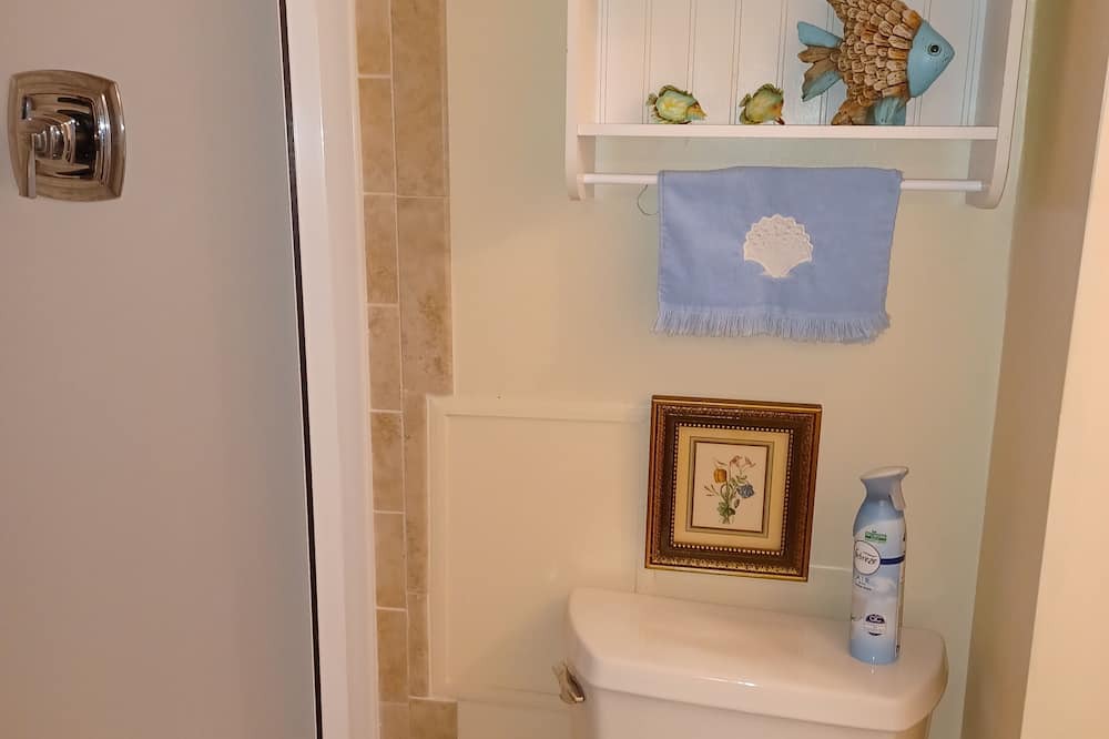 Photo of Bathroom in Long Neck