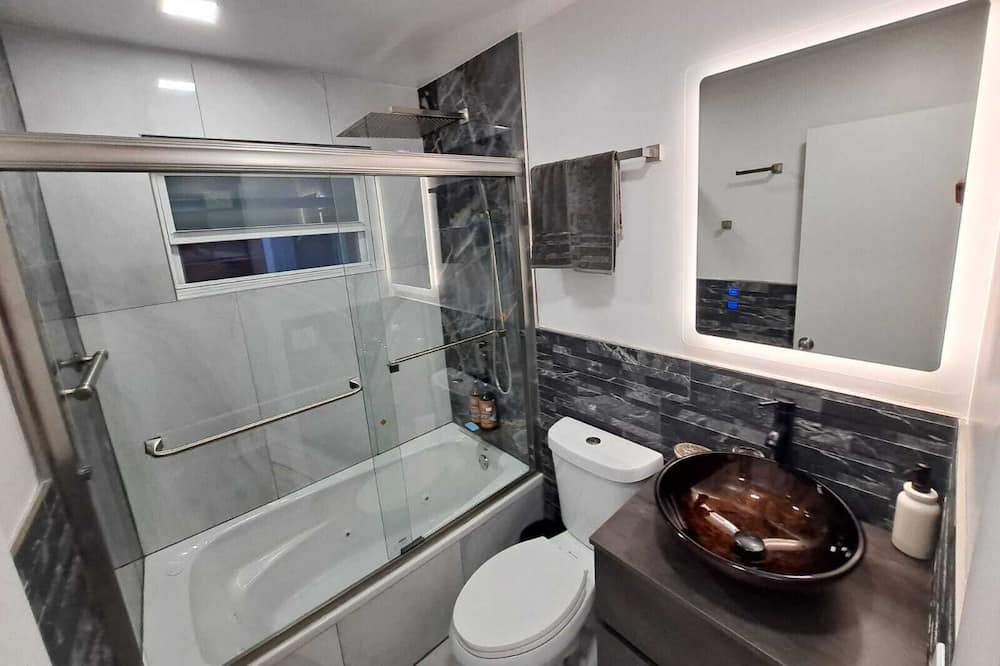 Photo of Bathroom in Little Ranches