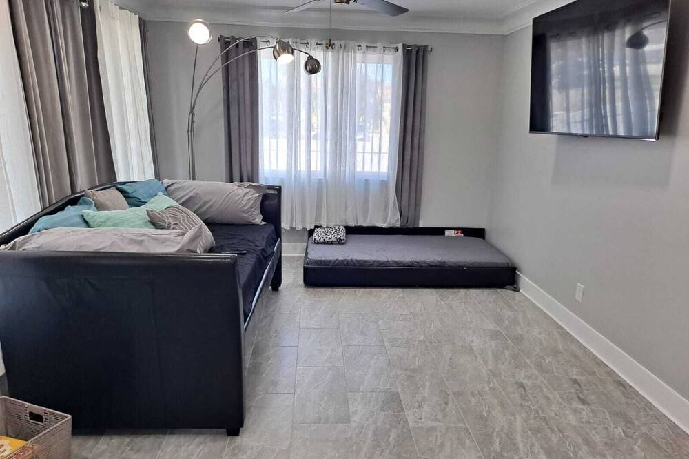 Photo of Livingroom in Little Ranches