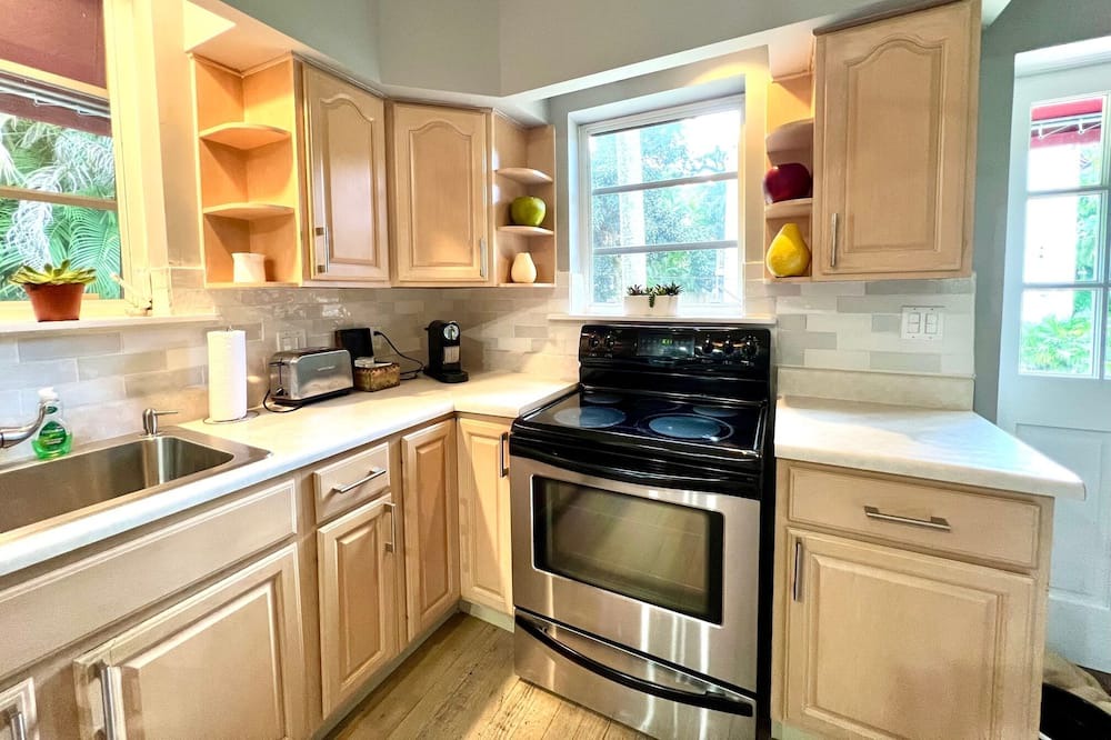 Photo of Kitchen in Biscayne Park