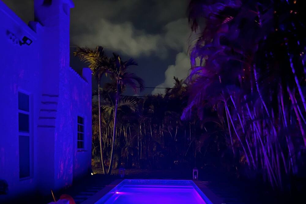 Photo of Outdoor in Biscayne Park