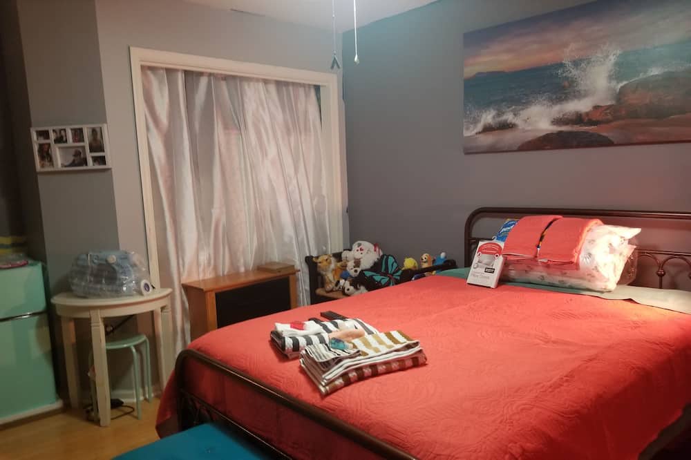 Photo of Bedroom in Smyrna