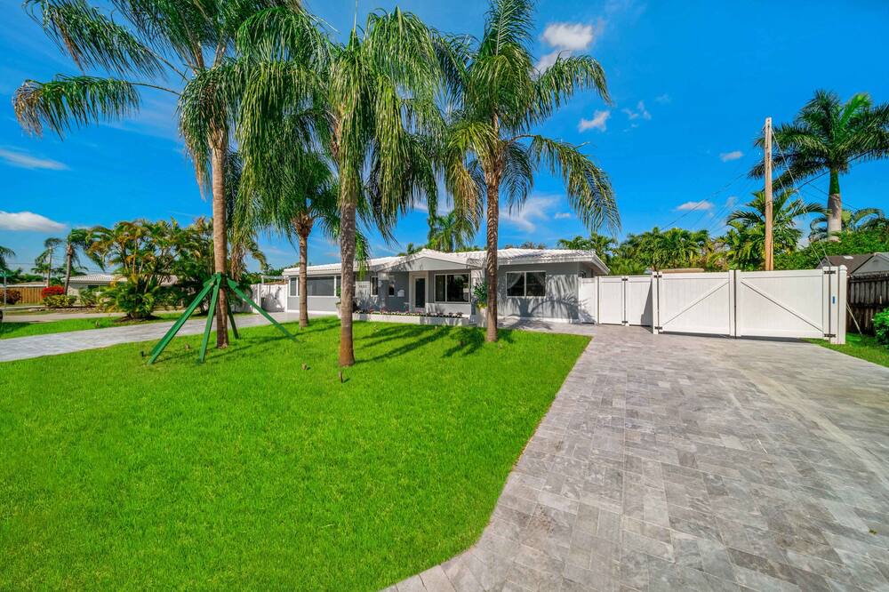 Photo of Outdoor in Coral Heights