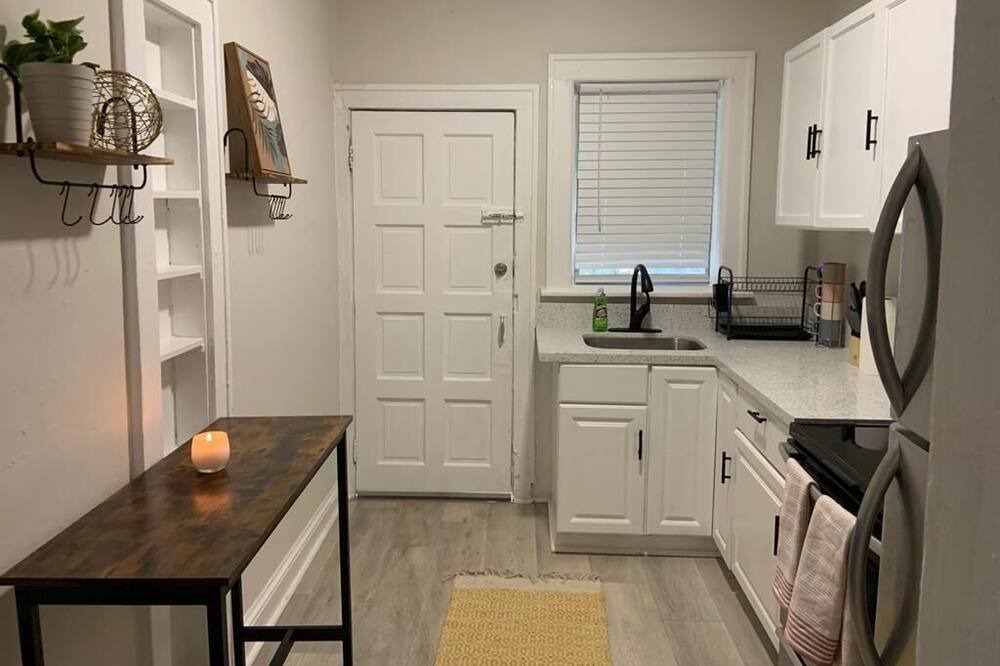 Photo of Kitchen in West Little River