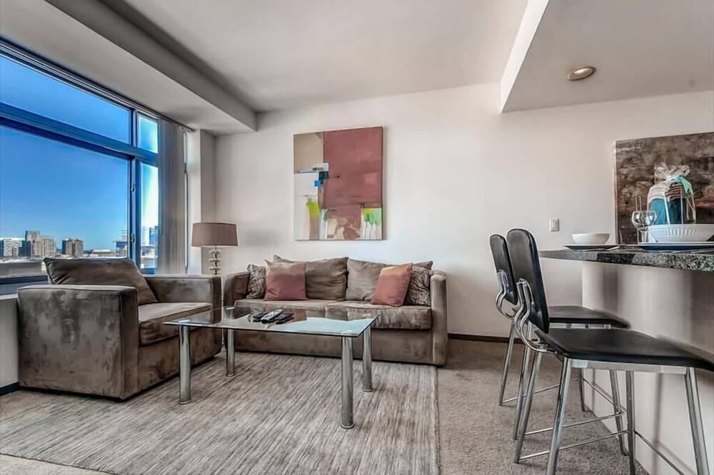 Photo of Livingroom in East Cambridge