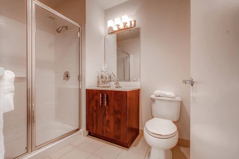 Photo of Bathroom in Hudson Exchange