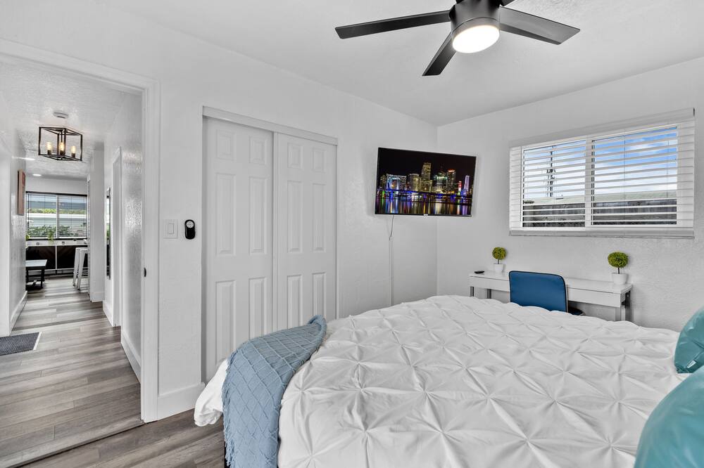 Photo of Bedroom in Driftwood