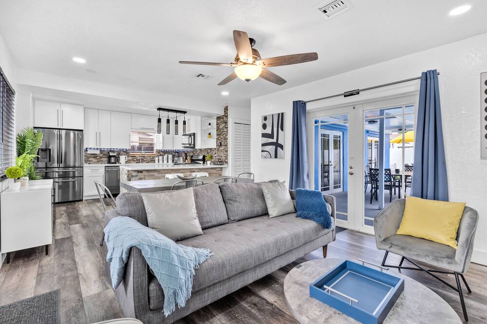 Photo of Livingroom in Driftwood