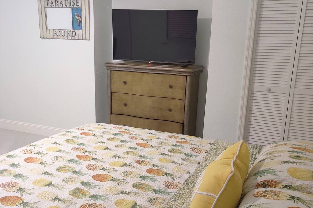 Photo of Bedroom in Poinciana Park
