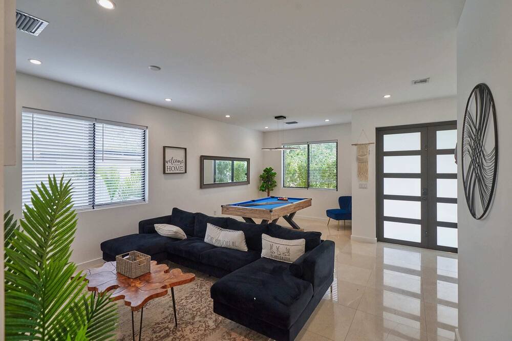 Photo of Bedroom in Highland Garden