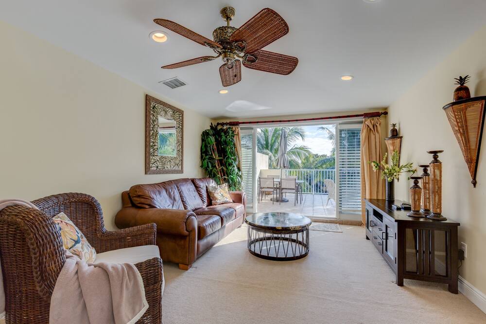 Photo of Livingroom in Tarpon River