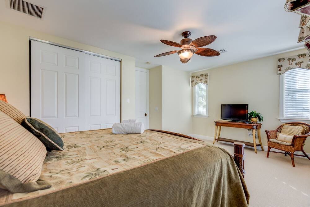 Photo of Bedroom in Tarpon River