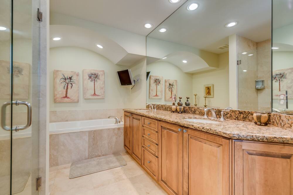 Photo of Bathroom in Tarpon River