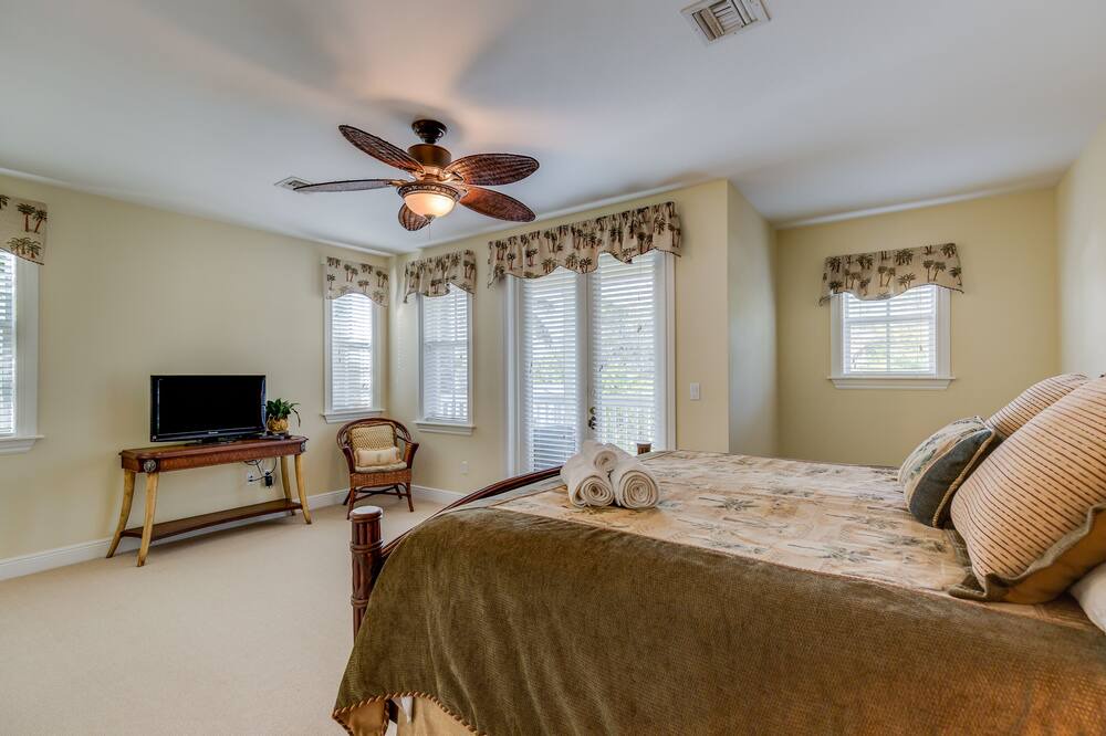 Photo of Bedroom in Tarpon River