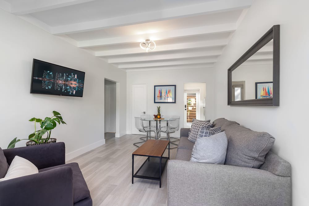 Photo of Livingroom in Colee Hammock