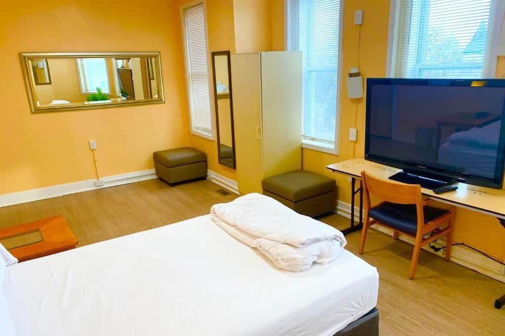 Photo of Bedroom in Downtown Baltimore