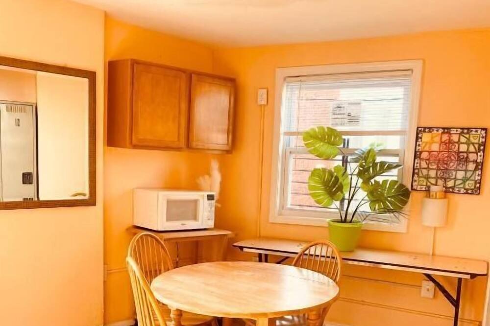 Photo of Bedroom in Downtown Baltimore