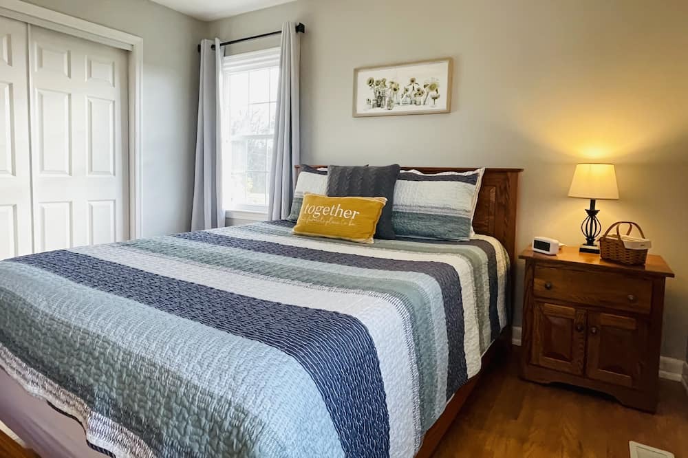 Photo of Bedroom in Rochelle