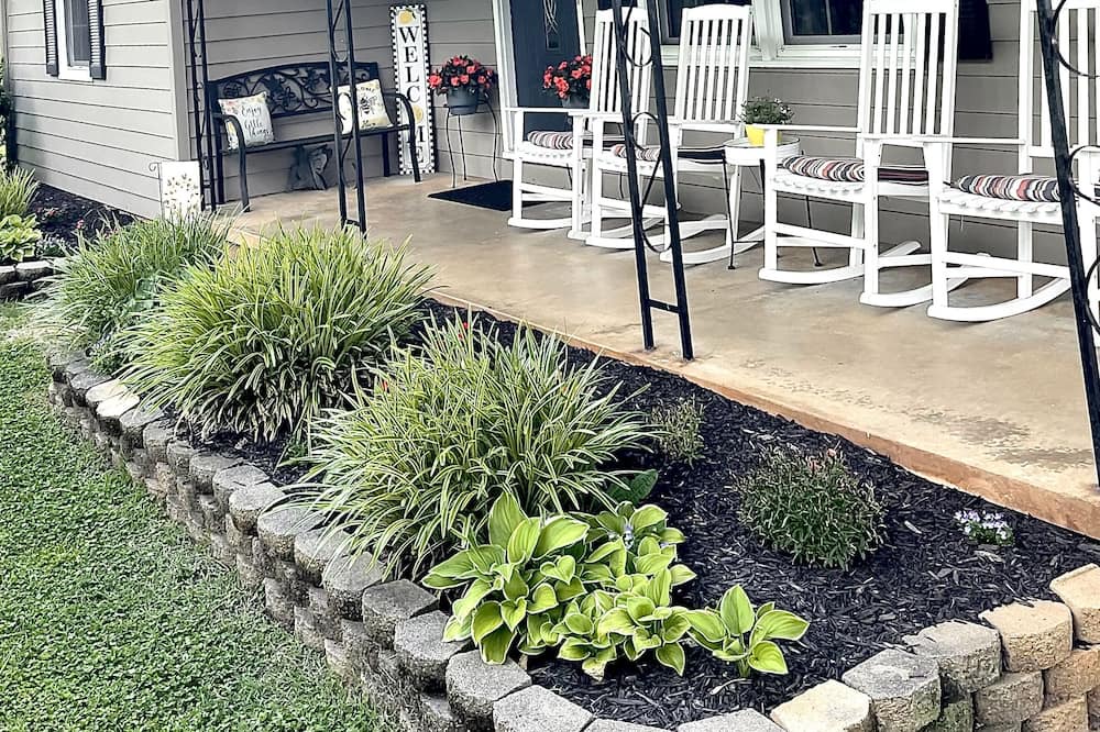 Photo of Outdoor in Rochelle