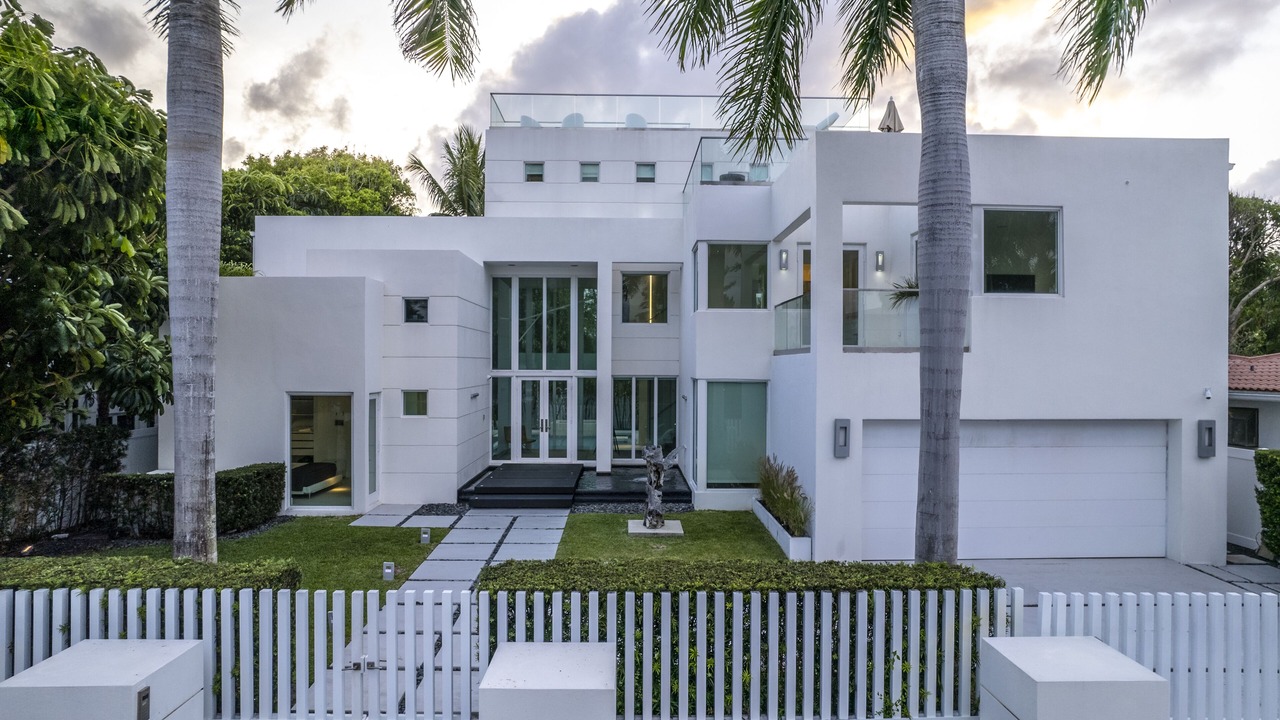 Photo of Outdoor in Lauderdale Beach