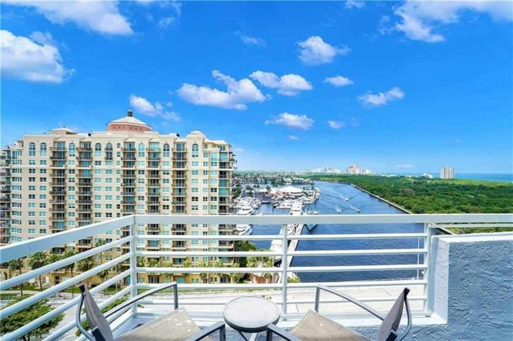 Photo of Patio Balcony in Birch Park Finger Streets