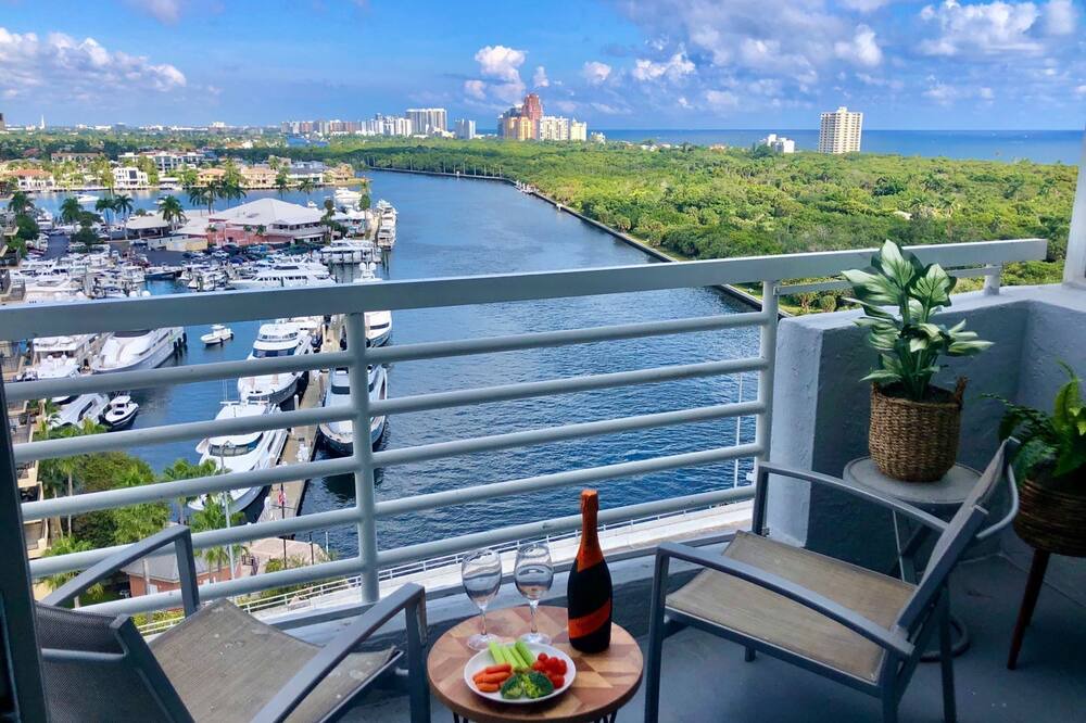 Photo of Patio Balcony in Birch Park Finger Streets