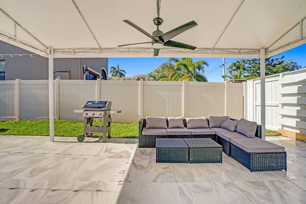 Photo of Patio Balcony in South Lake