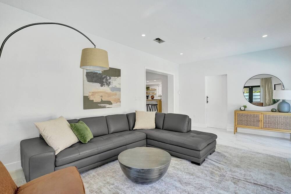 Photo of Livingroom in South Lake