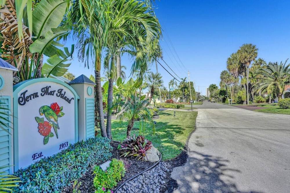 Photo of Others in Pompano Isles