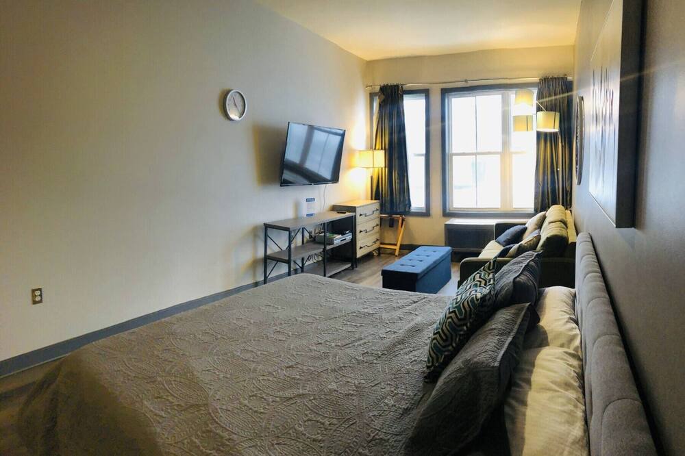 Photo of Bedroom in Edray
