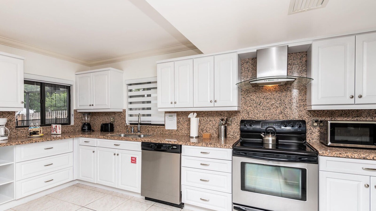 Photo of Kitchen in Hollywood Hills