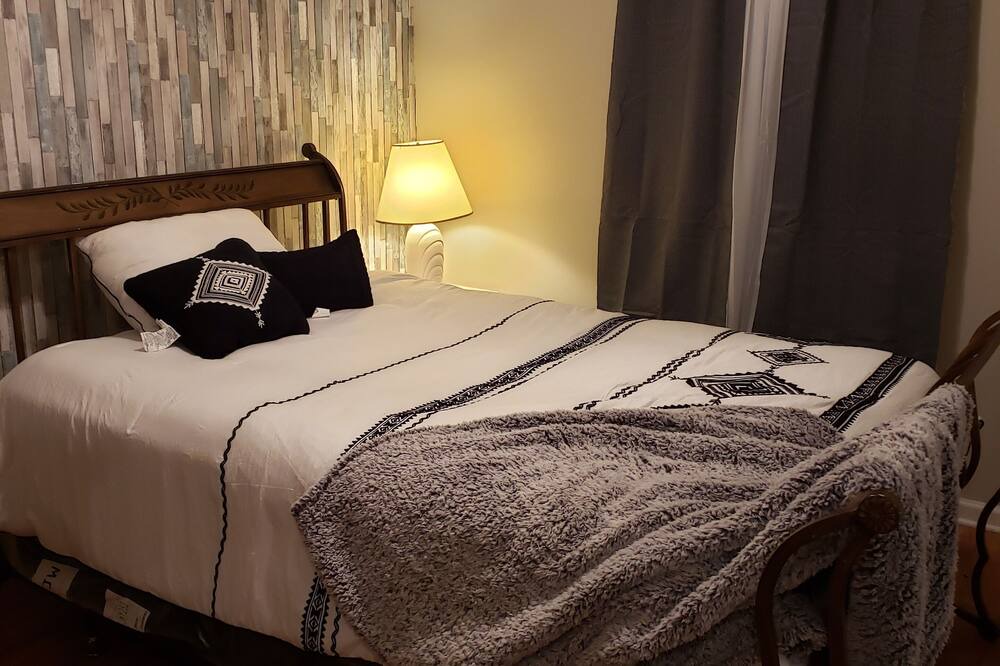 Photo of Bedroom in Snow Hill