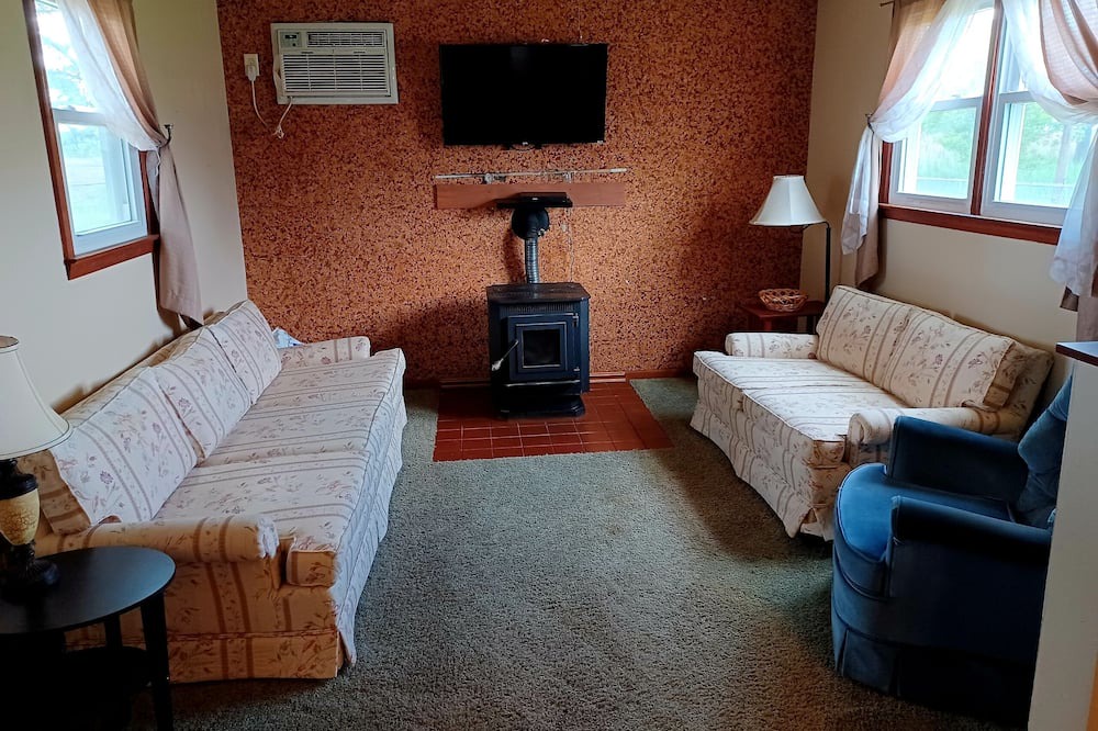 Photo of Livingroom in Deal Island