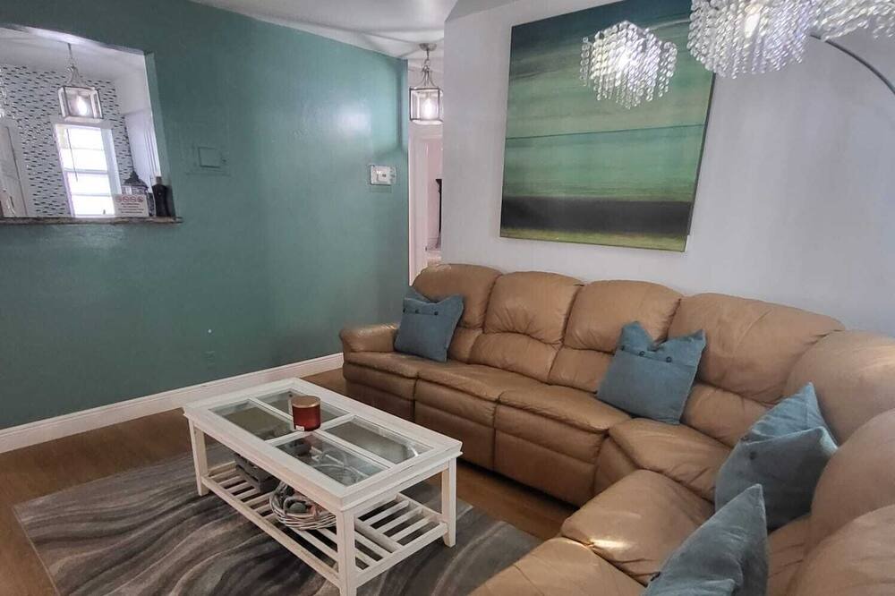 Photo of Livingroom in Croissant Park