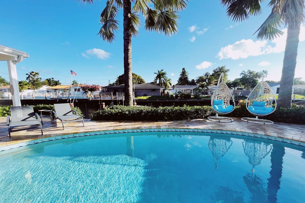 Photo of Others in Coral Ridge Isles