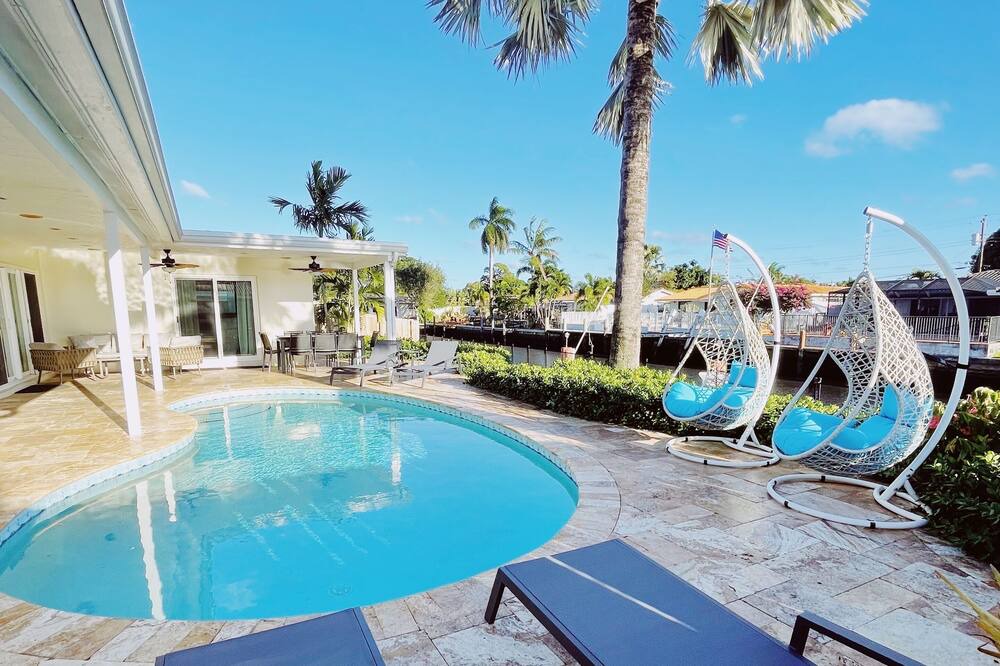 Photo of Others in Coral Ridge Isles