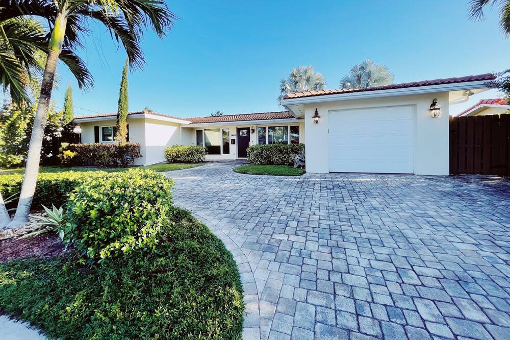 Photo of Outdoor in Coral Ridge Isles