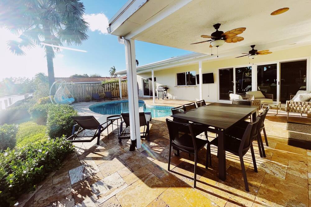 Photo of Others in Coral Ridge Isles