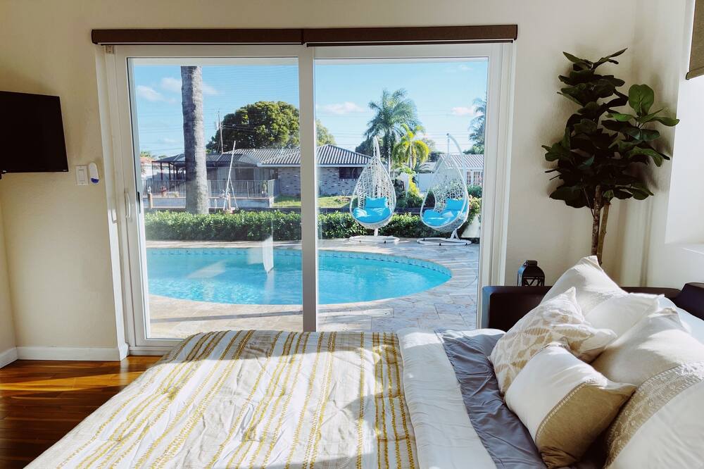 Photo of Others in Coral Ridge Isles