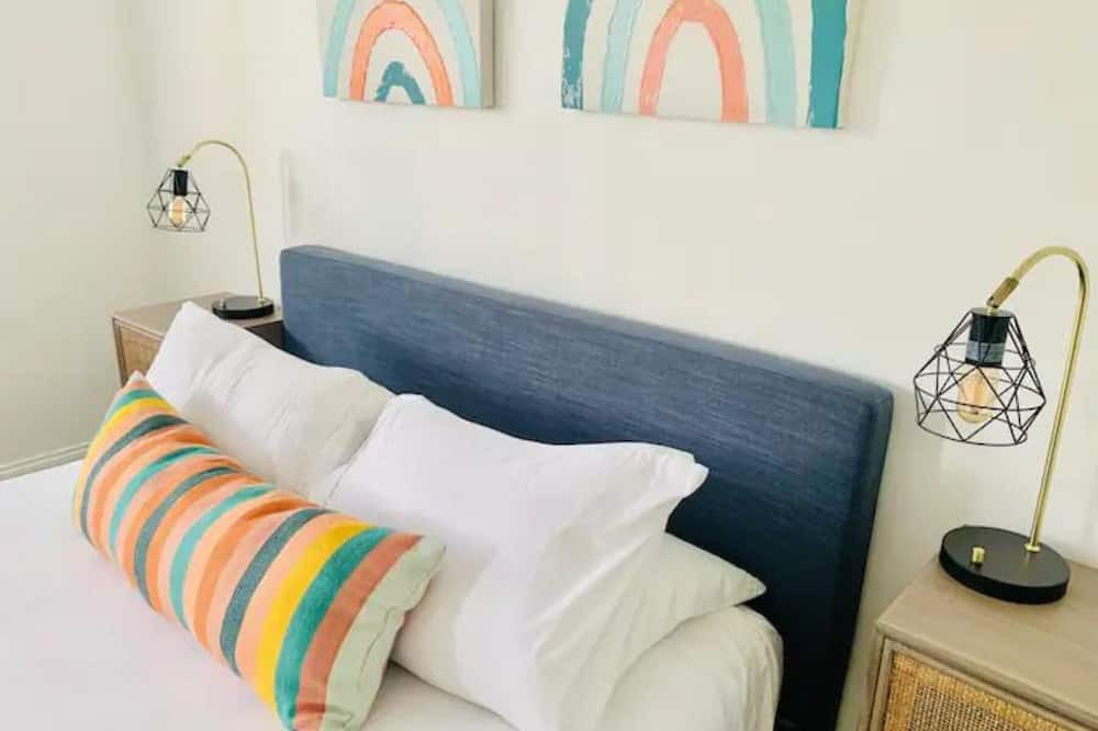 Photo of Bedroom in Middle River Terrace