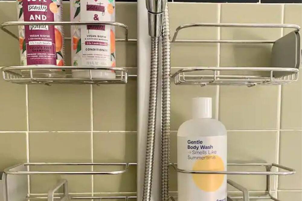 Photo of Bathroom in Middle River Terrace