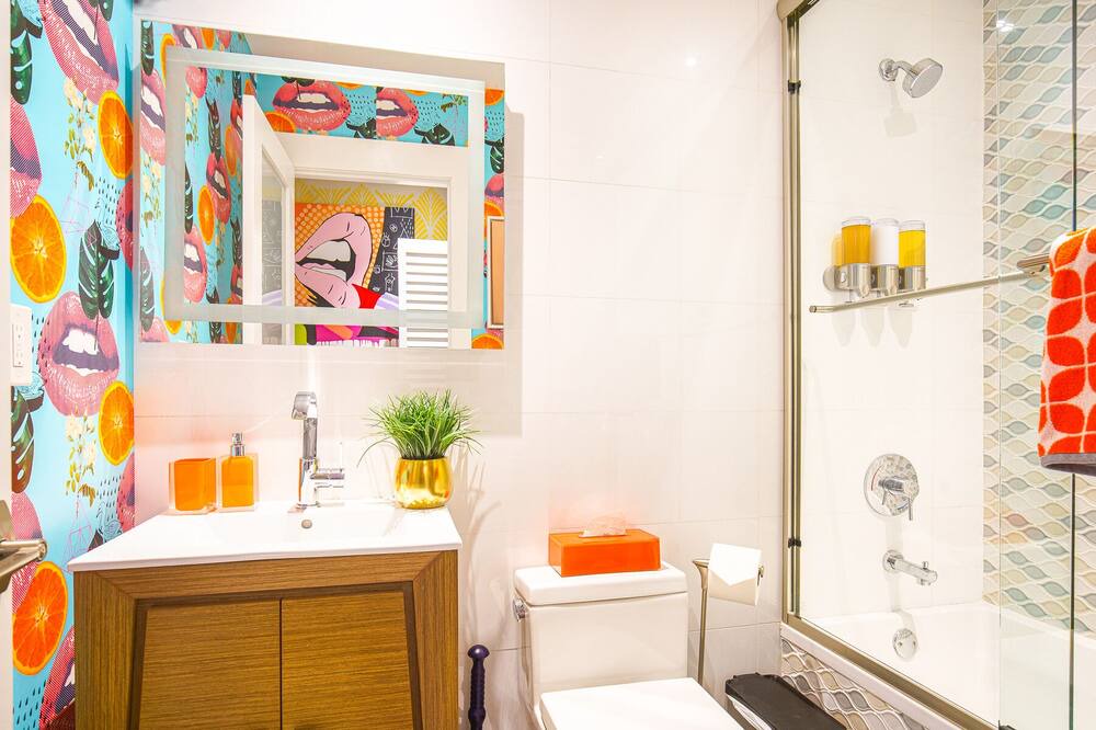 Photo of Bathroom in Dolphin Isles