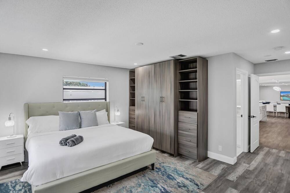 Photo of Bedroom in Pompano Isles