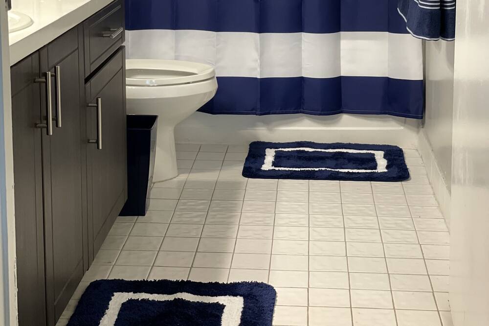 Photo of Bathroom in Pembroke Pines