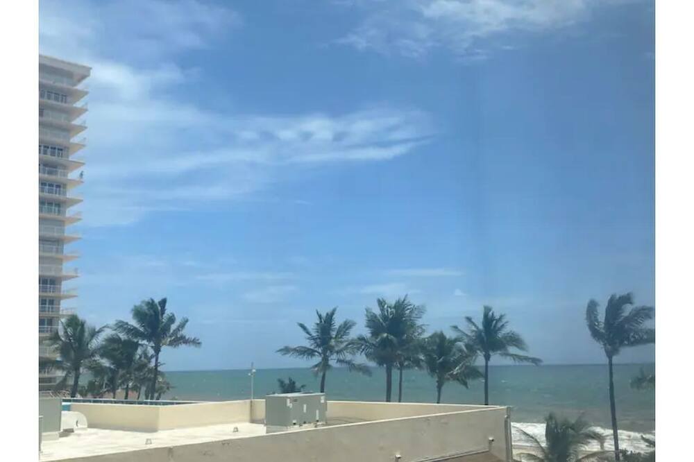 Photo of Others in Bermuda Riviera