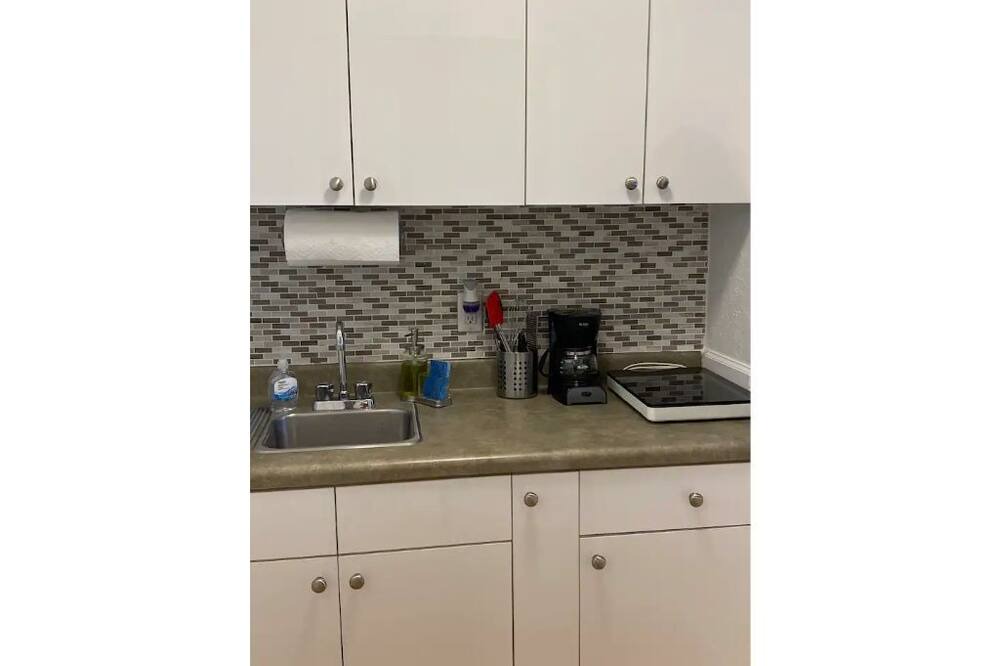 Photo of Kitchen in Bermuda Riviera